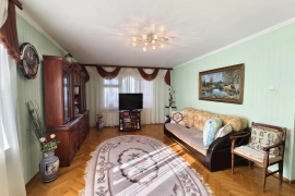 2-к. квартира, 81,8 м², 2/5 эт.